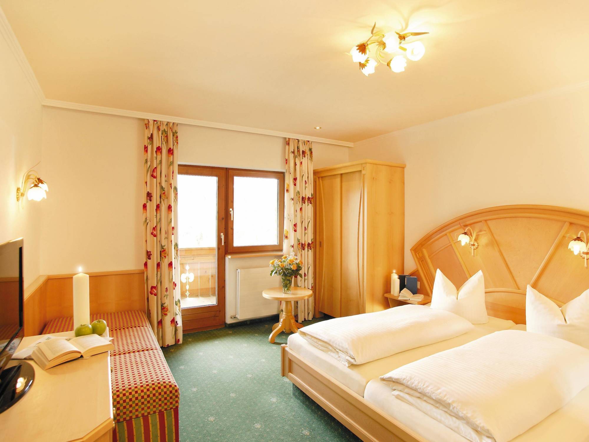Apparthotel Talhof, Restaurant, Pool Und Spa Oberau Εξωτερικό φωτογραφία
