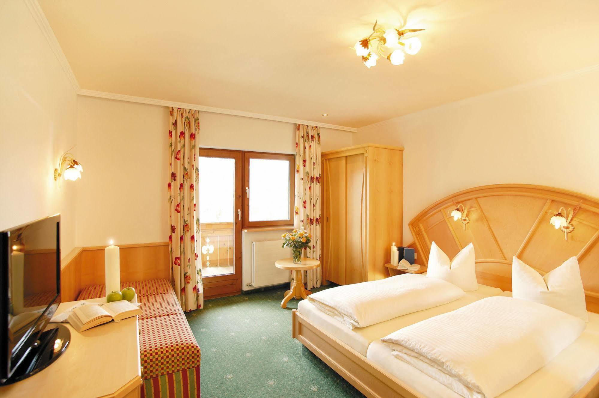 Apparthotel Talhof, Restaurant, Pool Und Spa Oberau Εξωτερικό φωτογραφία